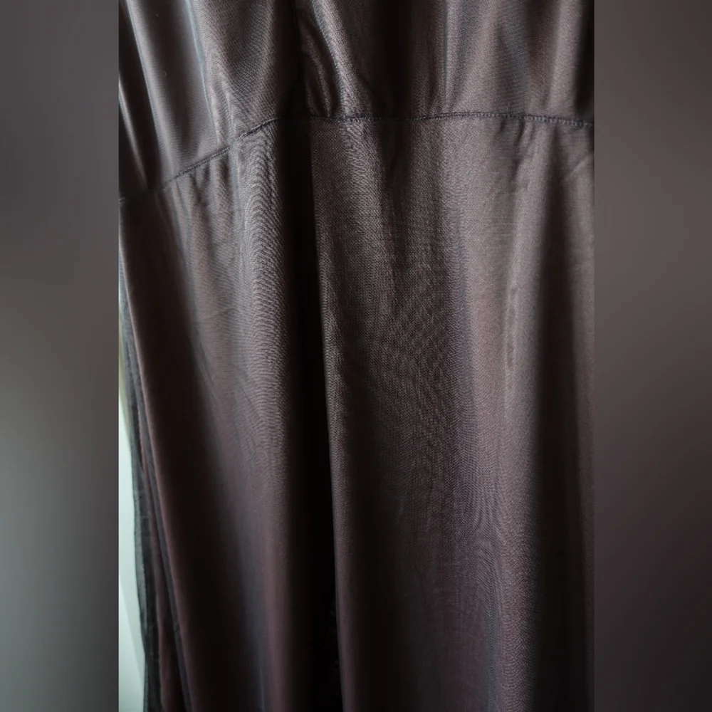 RW&CO. Y2k Sexy Lace Deep Plum V-Neck Midi Dress - Picture 12 of 13